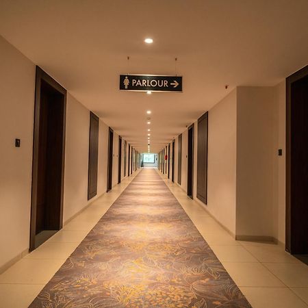 Hotel Omaya Garden Rāipur Exterior foto