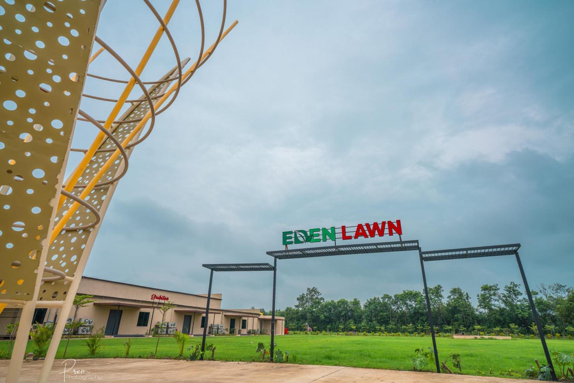 Hotel Omaya Garden Rāipur Exterior foto